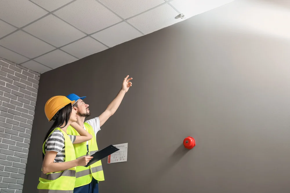 De beste voorbereiding voor glasvliesbehang in Ede is de ondergrond. Zorgt dat deze vlak en geschuurd is voor een optimale hechting met het glasvlies.